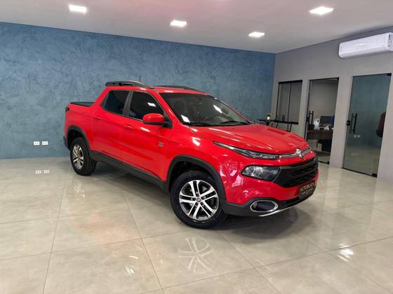 FIAT TORO 2.0 16V TURBO DIESEL FREEDOM 4WD AT9 FIAT TORO 2.0 16V TURBO DIESEL FREEDOM 4WD AT9